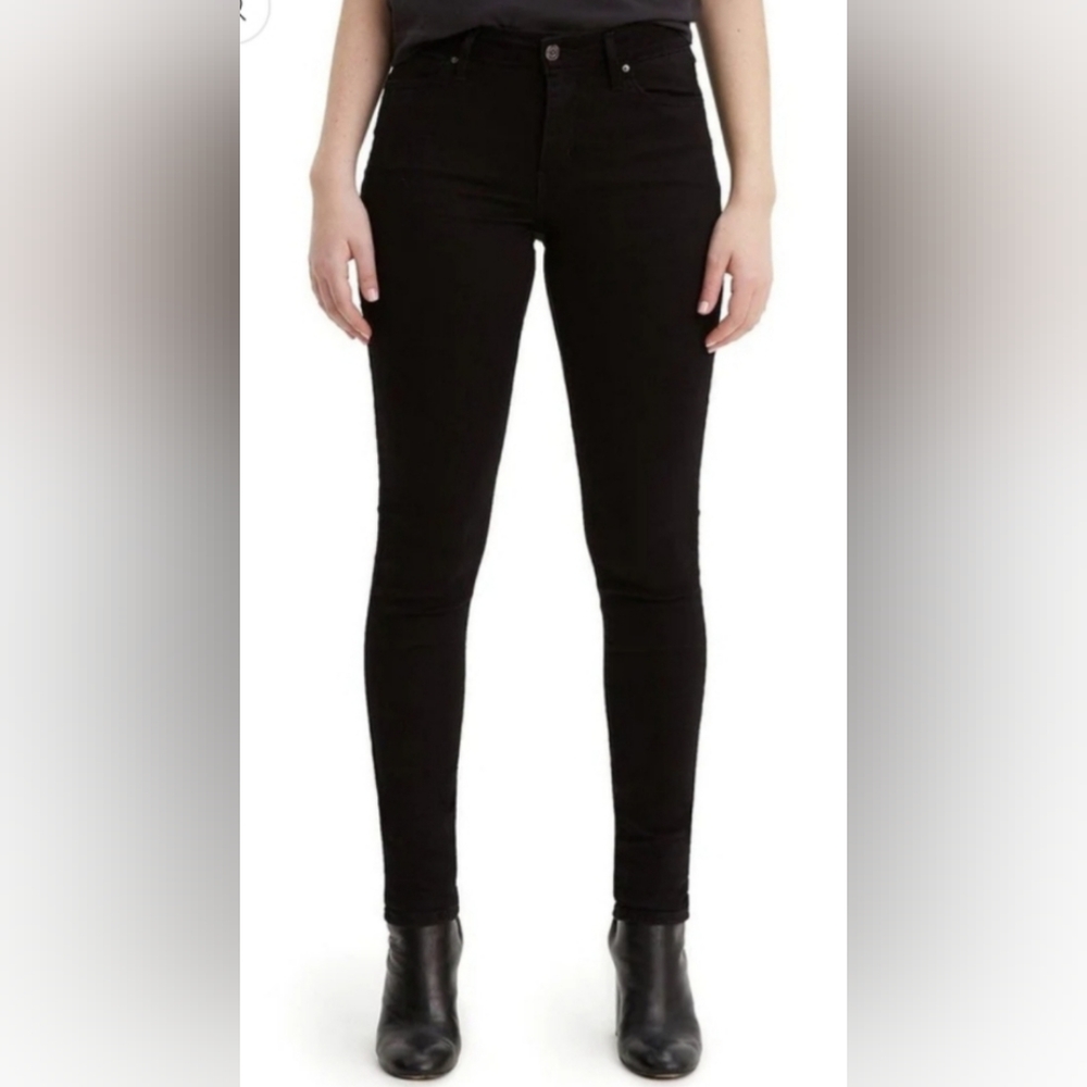 NWOT Levi's 711 Black Skinny Jeans Mid Rise 34 × 32